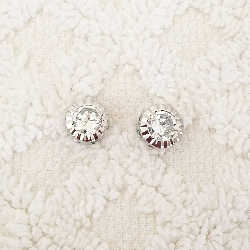 Clear Round Cubic Zirconia Stud Earrings